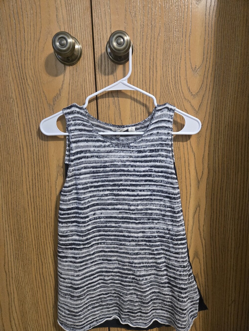 Womwns LUCKY brand Navy and White Striped Sleeveless Tank